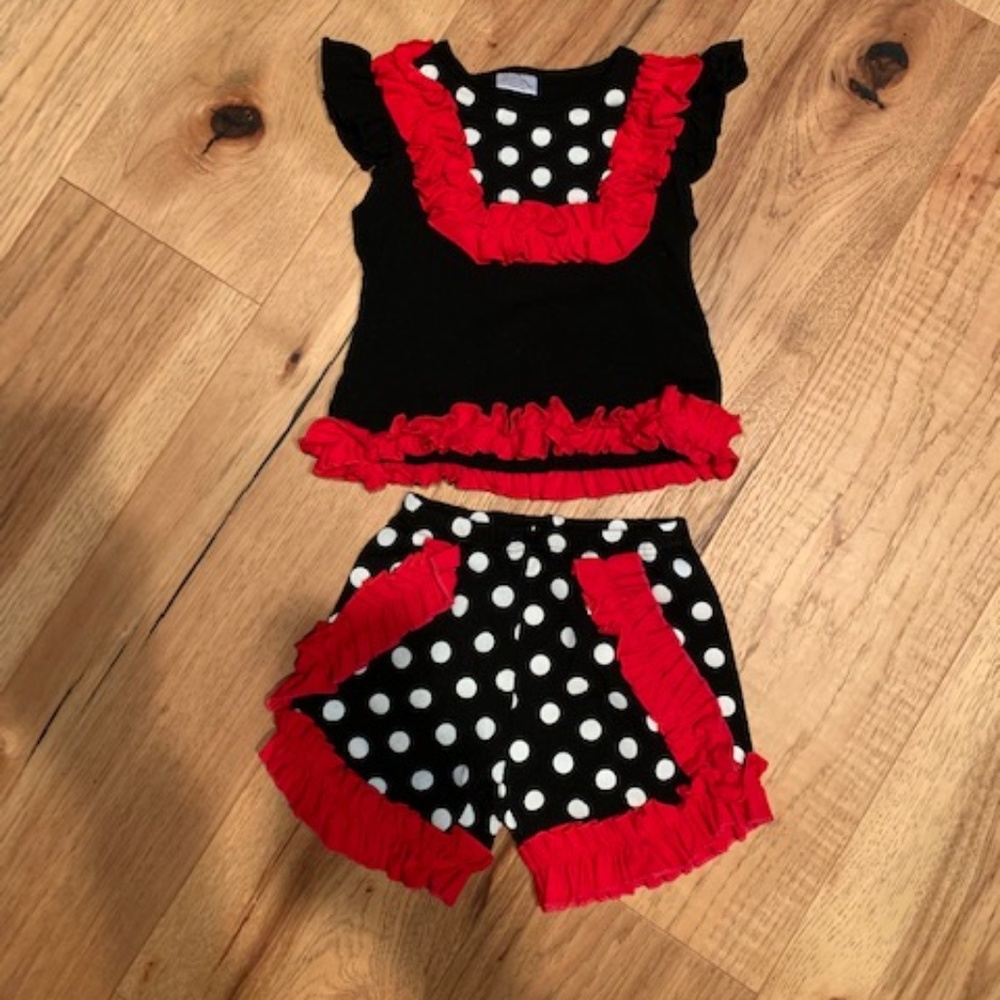 Little Girls Polka Dot Short Set